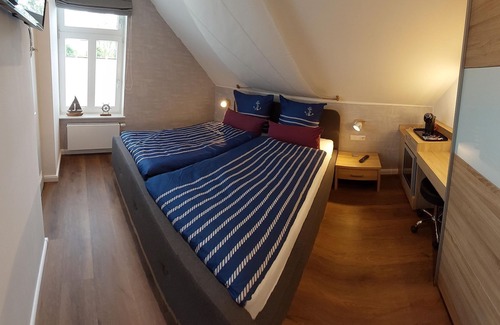 Tossens Cottage | Segel-zimmer - Ferienzimmer Villa Küstenwind
