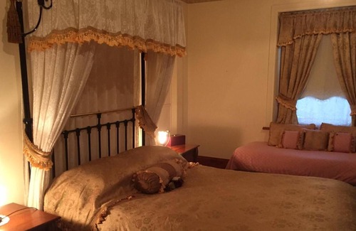 Aberdeen Bed & Breakfast | Segenhoe Inn Historic Bed & Breakfast