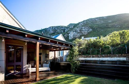 Chanteclair Villa | SELAH