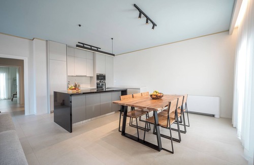 Gazi Apartment | Selas Spacious fully equipped 3 BDR Apt by Hospi