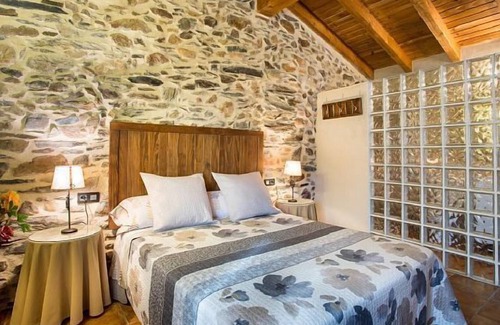 Aldeanueva de la Sierra Cottage | Self catering Los Monteros for 3 people