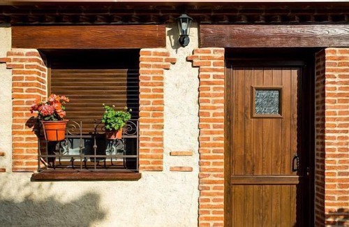 Aldeanueva de la Sierra Cottage | Self catering Los Monteros for 3 people