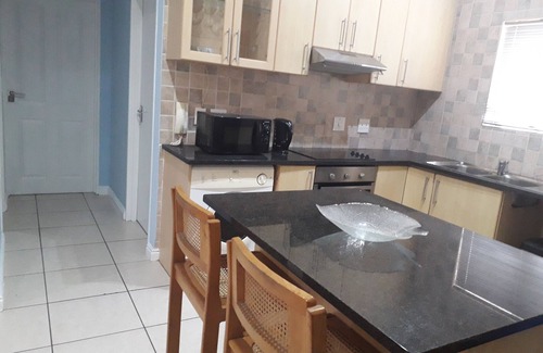 Bloubergstrand Apartment | Self-Catering 2 Bedrooms Apartment
