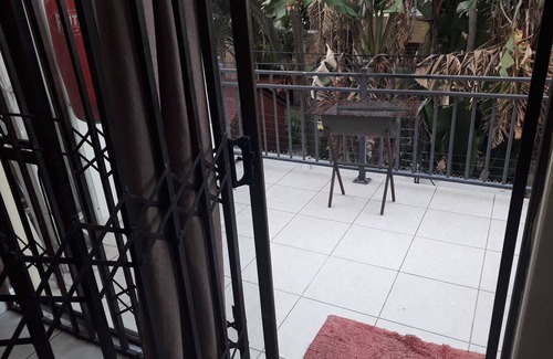 Bloubergstrand Apartment | Self-Catering 2 Bedrooms Apartment