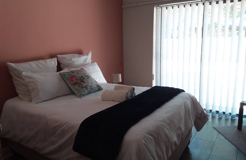 Lichtenburg Cabin | Self catering apartment. Apartment A 3 bedrooms .Apartment B 2bedrooms