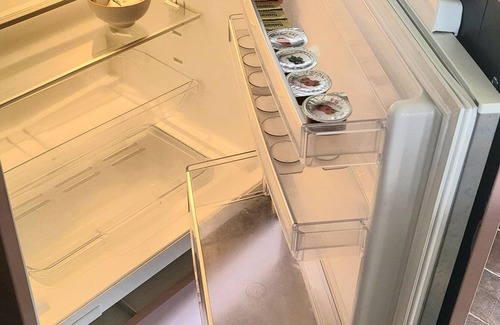 Eccles Boat Rental | Self-catering cabin on a 185 year old wooden Lightship.