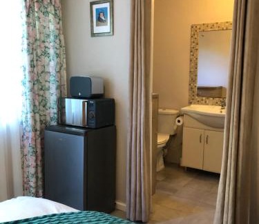 Plattekloof House | Self Catering Guest House
