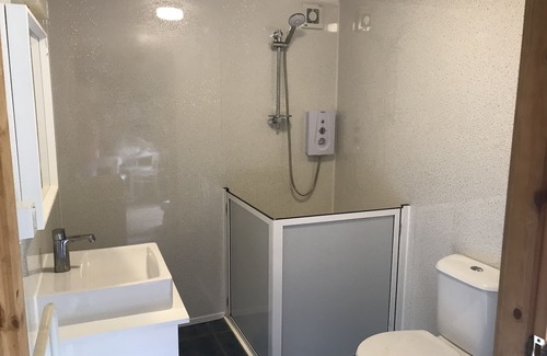 Ynysddu Cabin | Self Catering Holiday Lodge set in 6 acres of wooded Hillside in South Wales