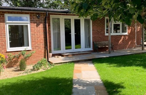 Wendover House | Self Contained Bungalow Wendover