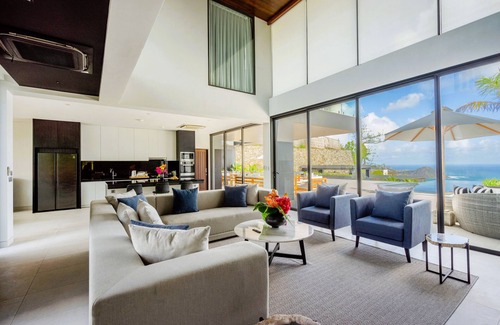 Selong Belanak Villa | Selong Selo Resort and Residences