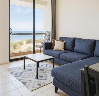Semaphore Park Apartment | Semaphore beachfront
