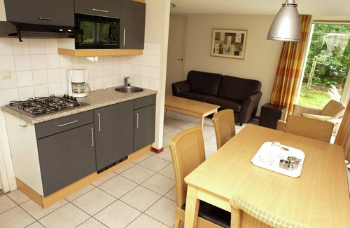 Kootwijk House | Semi-detached bungalow with dishwasher near Kootwijkerzand