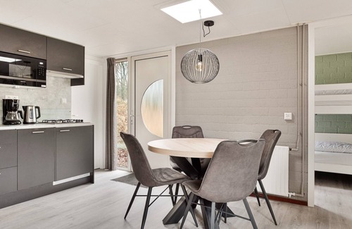 Kootwijk Cottage | Semi-detached bungalow for 4 persons