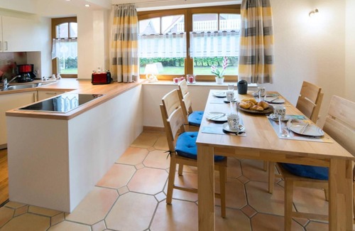 Westeraccumersiel House | Semi-detached house Dreimaster W1 with unobstructed views of the fields