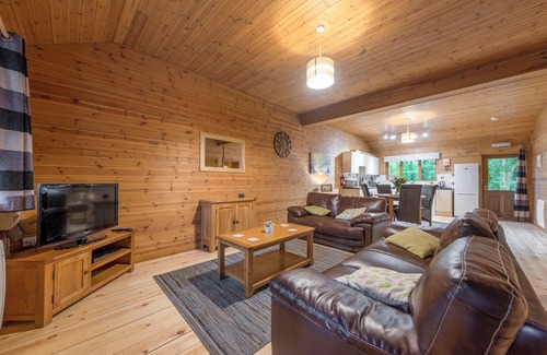 Overton-on-dee Ski Chalet | Semi-detached lodge with modern styling features.