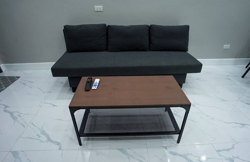 Las Pinas House | Semi-detached newly renovated home in a friendly neighborhood