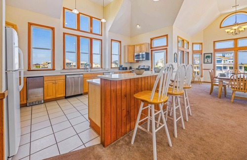Ocean Isle Estates House | Semi-Oceanfront Dog Friendly w/Pool, Hot Tub, Home Theater, and Game Room