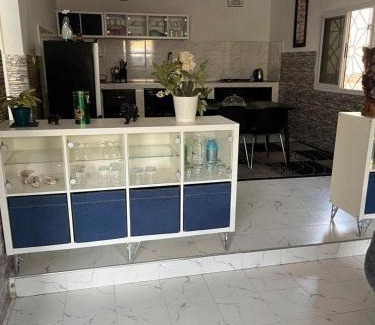 Bargny Gouddau Villa | Sendou Cabano Villa Sleeps 6 with Parking