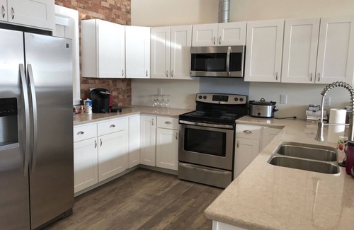 Watkins Glen House | Seneca Breeze Vacation Rental - Walking to Watkins Glen Attractions