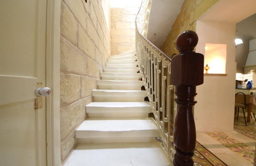 Qormi House | Senglea medieval house great Valletta sea views