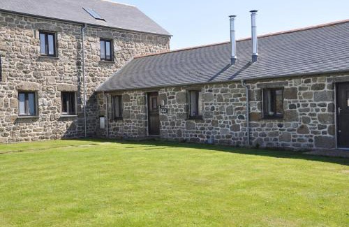 St. Buryan House | Sennen Cove, The Hedgerows, near 14 beaches,