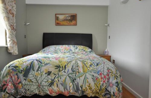 St. Buryan House | Sennen Cove, The Hedgerows, near 14 beaches,