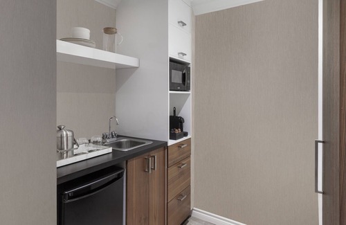 Shaughnessy Village Hotel | SENS Hotel