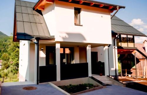 Bad Goisern Apartment | Sepperls Stubn Apartment - Bad Goisern - 24-hours Self check-in