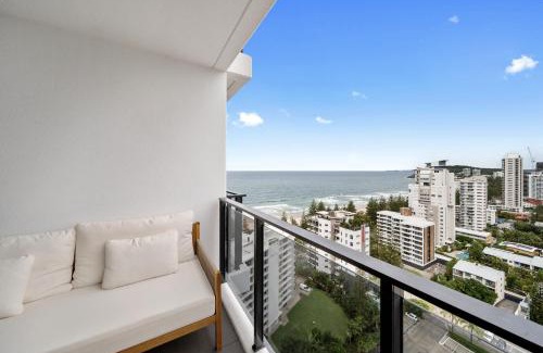 Burleigh Heads Apartment | Seren - Luxury Ocean Views With Pool And Gym