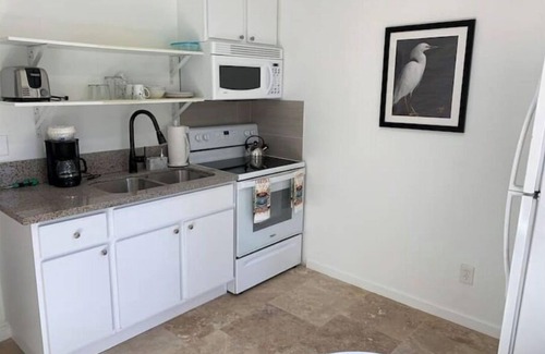 Castro Valley House | Serene 1 Bedroom Cottage/Free Laundry