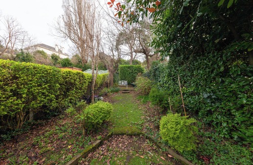Rathfarnham House | Serene 2 BDR Home Garden Newtown Dublin