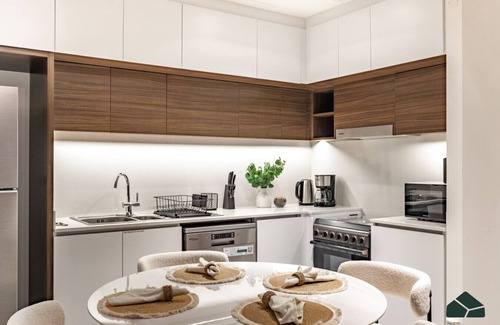 Dubai Apartment | Serene 2BR | Panoramic Sea View | Creek Edge | BMS
