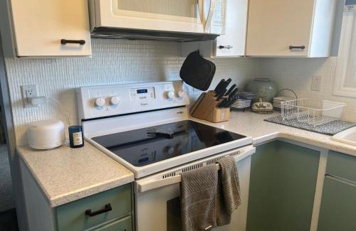 Helmer House | Serene 3-Bdrm Lakehouse