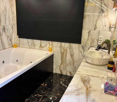 Stamata Apartment | Serene Anoixi Stay with Jacuzzi