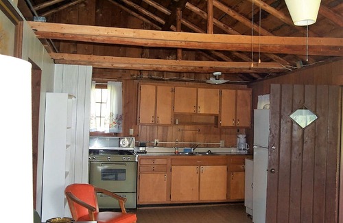 West Branch Cabin | Serene Cabin Retreat: Modern Comfort, Sandy Beach, and Endless Family Fun