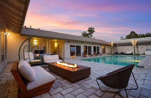 Sonoma House | Serene estate, an entertainer's paradise
