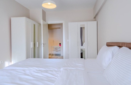 Urla Apartment | Serene Flat w Balcony in a Luxury Complex in Urla