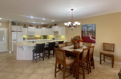 Lake Hamilton Condo | Serene lakefront condo with stunning views, private boat slip, and spacious deck