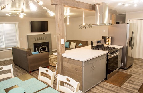 Klamath Falls House | SERENE LAKEFRONT ESCAPE WITH PRIVATE BOAT RAMP AND LAKE & MOUNTAIN VIEWS