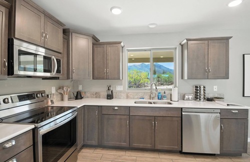 Marana House | Serene Marana Retreat - Stunning Views, Wraparound Porch & Comfort