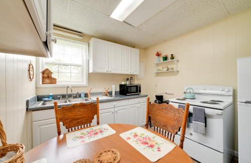 McEwen House | Serene McEwen Cottage about 2 Mi to Golf Course!