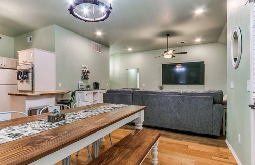 Norman House | Serene Modern Farmhouse on 2 Acres