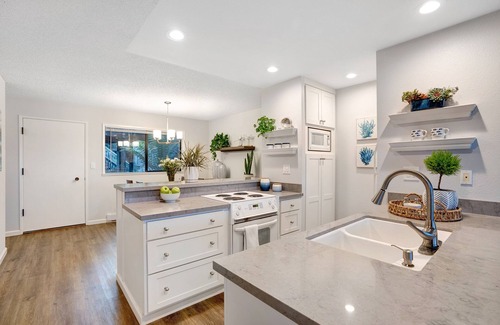 Pajaro Dunes Condo | Serene & Modern~ Ocean Front View~ 2 Bd 2 Bth~1st Fully Remodeled