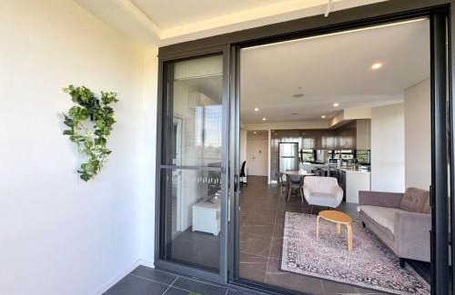 Wentworth Point Apartment | Serene Parkside Retreat 2Brs@ close 2 Olympic park