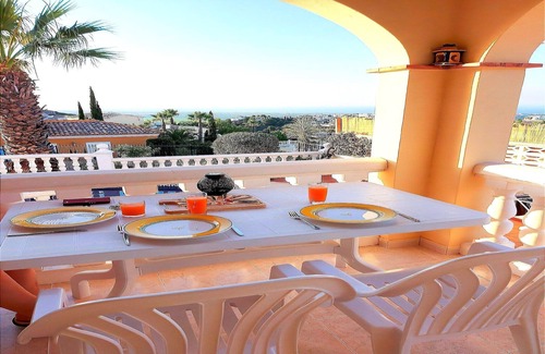 Rafol de Almunia Villa | Serene Retreat in El Ràfol