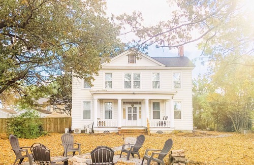 South Norfolk Apartment | Serene Tree House Retreat | Spacious 1br/1bth Home