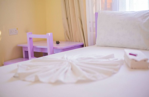 Mwanza Cabin | Sereni Pub & Lodge