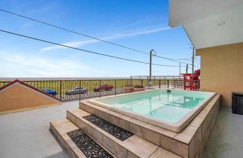West End House | Serenity At The Lake Pool Retreat