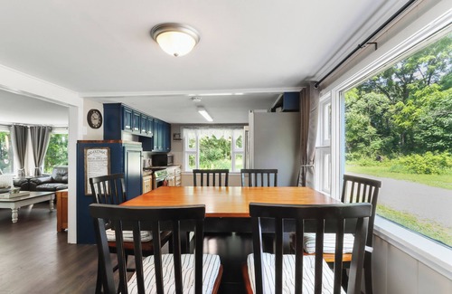 Lake Geneva House | Serenity Awaits ! Private Country Estate on 10 acres. Large groups welcome!