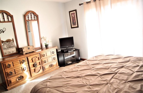 Sky Valley Ski Chalet | Serenity Awaits You At The Towns Chalet, A Relaxing Stay With Beautiful Views